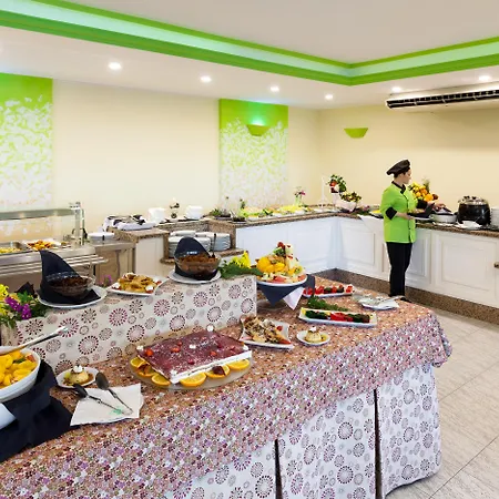 Tropical Park 4*