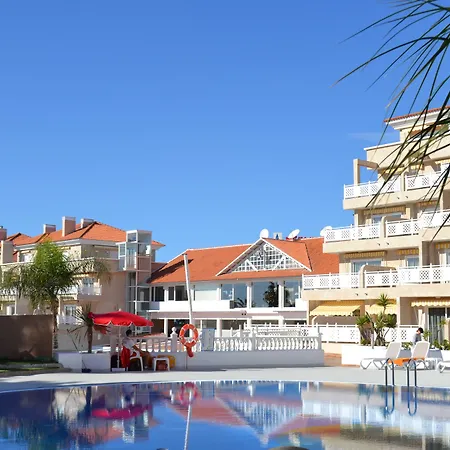 Tropical Park מלון קיאו סלבאחה