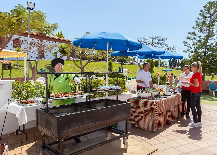 Tropical Park מלון