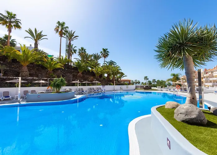 Tropical Park מלון