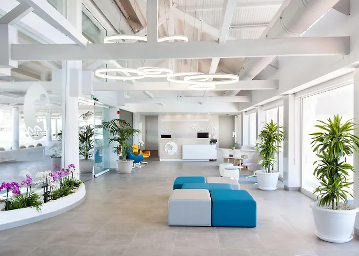 Tropical Park מלון 4*