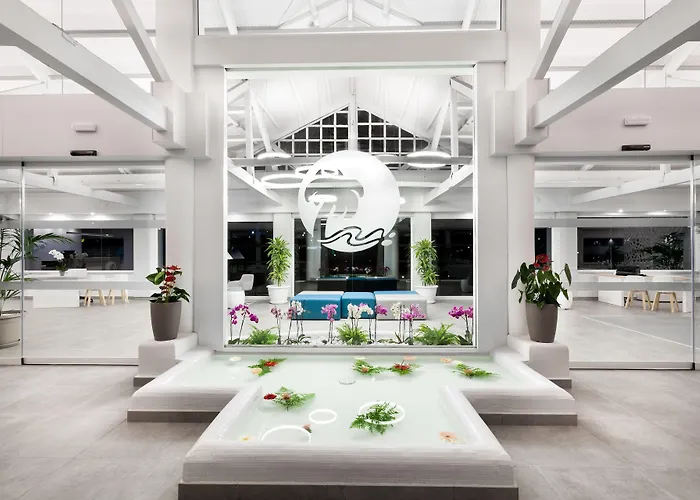 Tropical Park מלון 4*