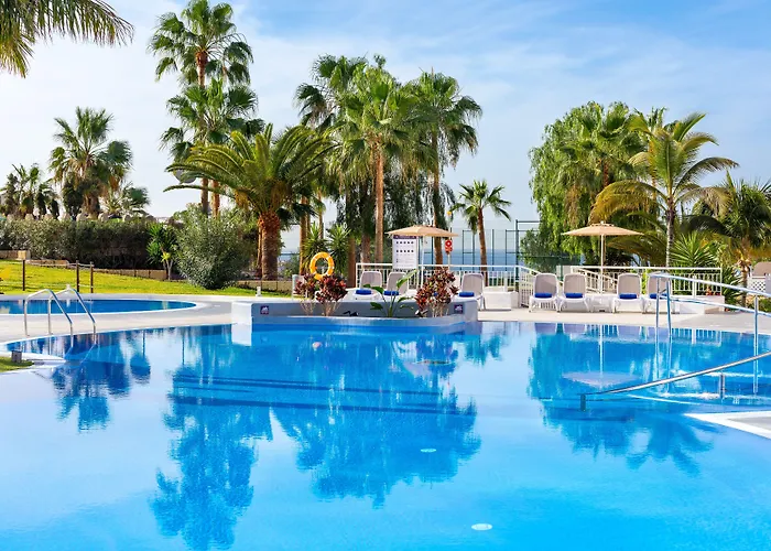 Tropical Park מלון קיאו סלבאחה