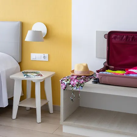 Tropical Park Hotel 4*