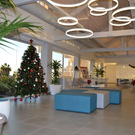 Tropical Park 4* Callao Salvaje