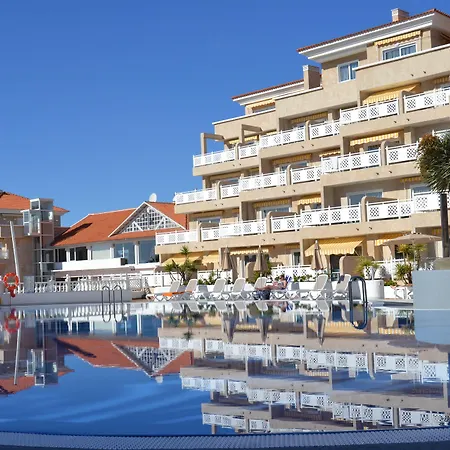 Tropical Park Hotel