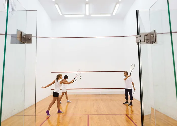 酒店 Tropical Park 4*