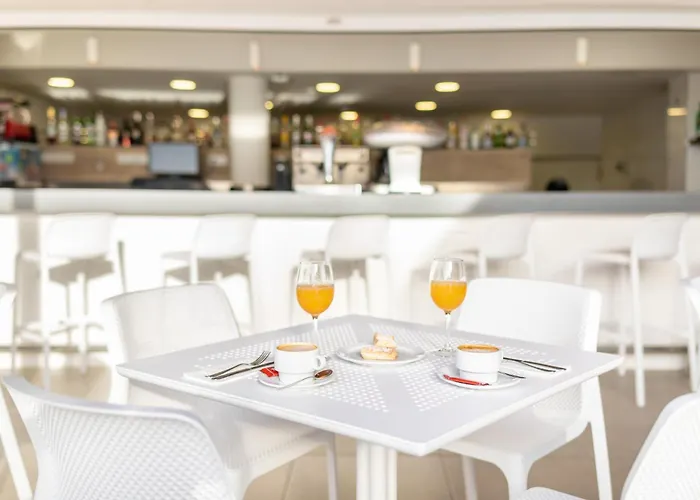 Tropical Park 酒店 卡亚俄萨尔瓦赫