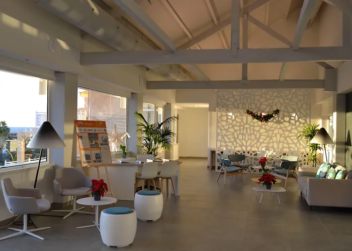 Tropical Park 酒店 卡亚俄萨尔瓦赫