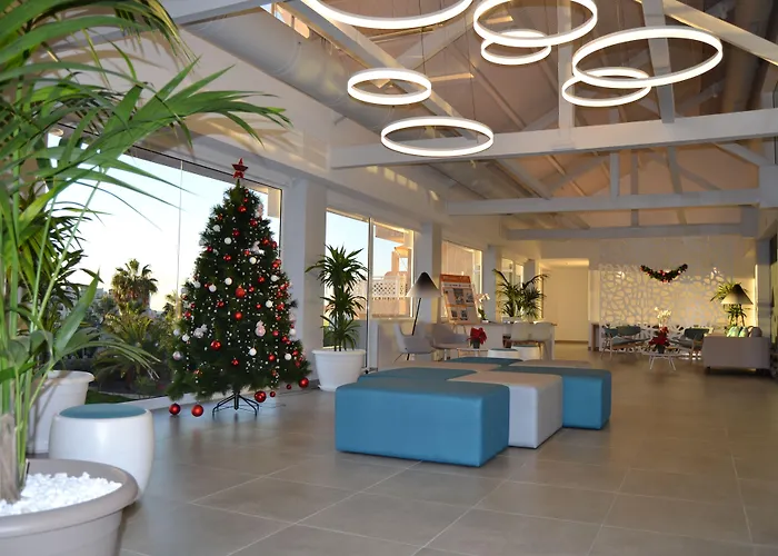 Tropical Park 4* 卡亚俄萨尔瓦赫