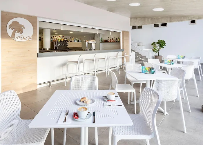 Tropical Park 酒店