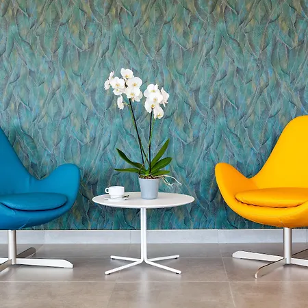 Tropical Park Hotel 4*